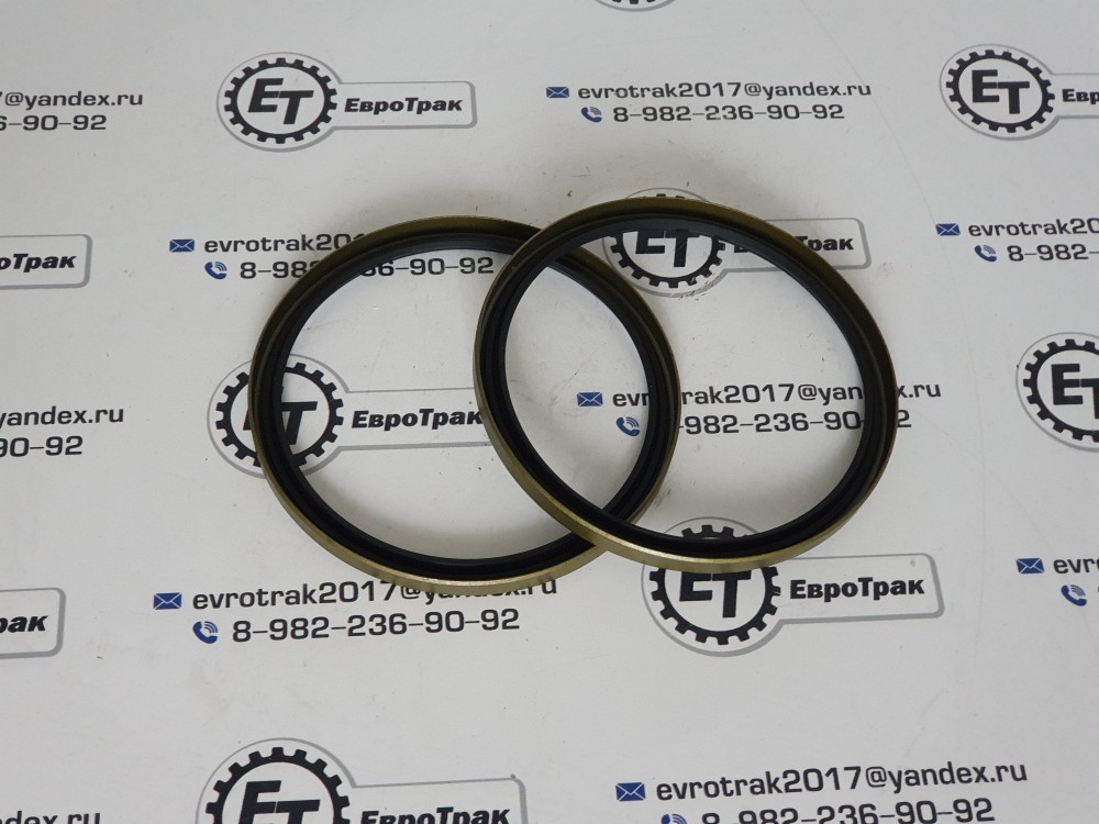 Сальник KOMATSU WA320-3 421-09-11310 ITR