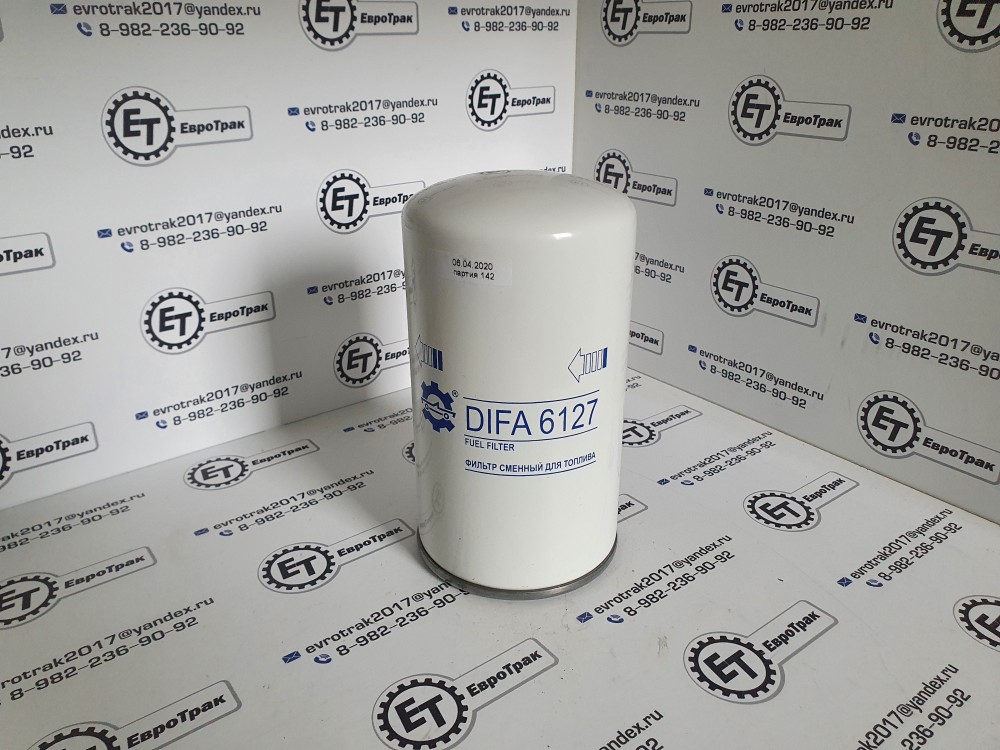 Фильтр топливный Г/О 173.5*92 1''-14UNF-2B Komatsu 6003119121 6003118291 3315843 D63800202 P557440