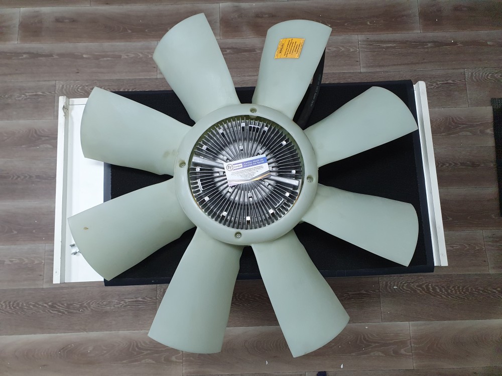 Гидромуфта привода вентилятора с крыльчаткой D=750мм 8 лоп./6pin SCANIA P/R-Serie 2132266