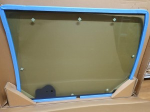 Стекло заднее 42N-54-15220 Оригинал